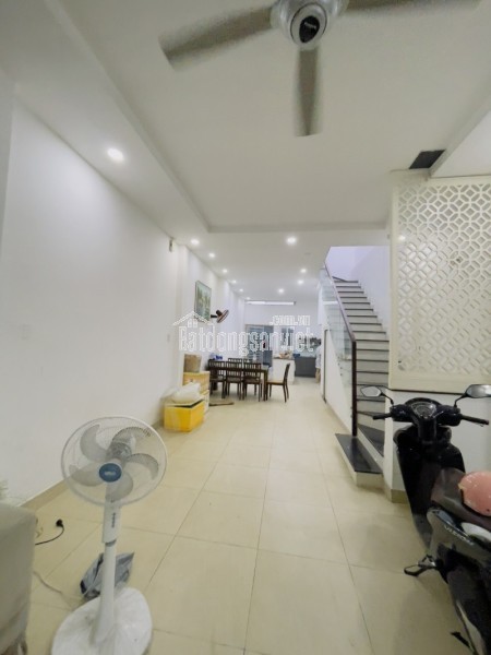 Bán nhà đường Đỗ Xuân Hợp, Phước Long B, Q9, Thủ Đức, TP HCM. DT  56m2, 4 tầng, sổ hồng. Giá 7.4 tỷ