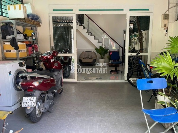 Nhà hẻm xe hơi Lâm Văn Bền Quận 7 ngang 5m vuông vức chủ cần tiền bán gấp 8,6 tỷ thương lượng.