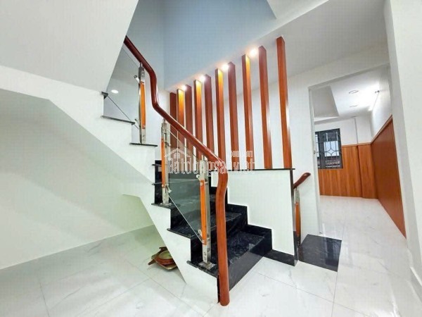 CHỈ XÓT LẠI CĂN GIÁ HẤP DẪN CHỈ 4 TY55 TL CHỐT .  BÙI VĂN  BA.  QUẬN 7.