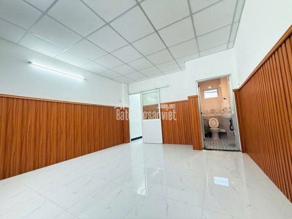 CHỈ XÓT LẠI CĂN GIÁ HẤP DẪN CHỈ 4 TY55 TL CHỐT .  BÙI VĂN  BA.  QUẬN 7.