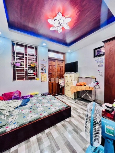 Bán nhà đường Man Thiện, Phường Tăng Nhơn Phú A, Q9, Thủ Đức, TP HCM. DT 72m2, 3 tầng, sổ hồng.