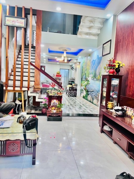 Bán nhà đường Man Thiện, Phường Tăng Nhơn Phú A, Q9, Thủ Đức, TP HCM. DT 72m2, 3 tầng, sổ hồng.