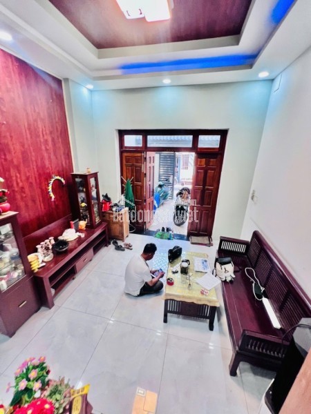 Bán nhà đường Man Thiện, Phường Tăng Nhơn Phú A, Q9, Thủ Đức, TP HCM. DT 72m2, 3 tầng, sổ hồng.