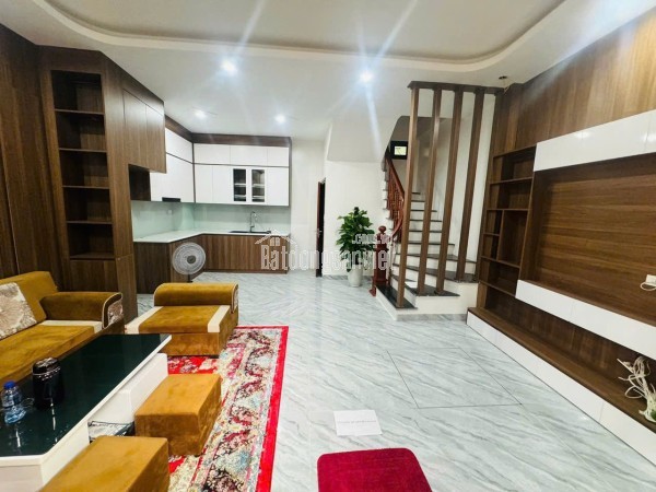 Siêu Hiếm - Lõi Ba Đình, nở hậu, 4 tầng, nội thất hiện đại, 5m ra ô tô tránh
