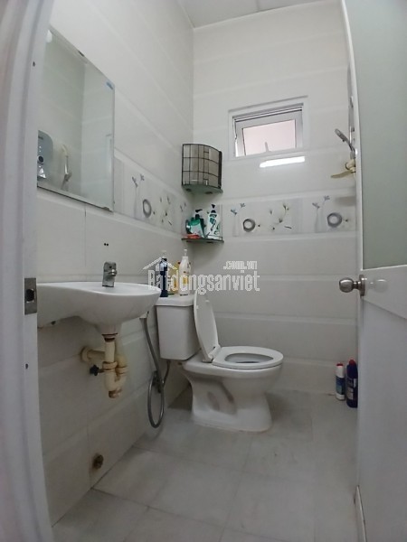 Bán nhà đường Nguyễn Thị Định, Phường Cát Lái, Q2, TP HCM. DT 105m2, cấp 4. Giá 7 tỷ. LH: