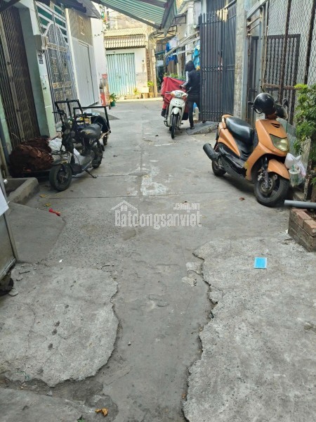 SÁT CẠNH SONG HÀNH - NHÀ 2 TẦNG ĐẸP - GIÁ ĐẦU TƯ 2.9 TỶ!