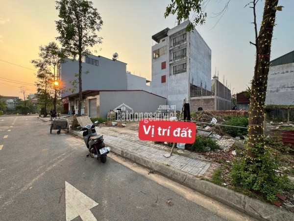VỊ TRÍ KIM CƯƠNG TẠI ĐẤT THỊ TRẤN TỔ 1 -TẠI SÓC SƠN HÀ NỘI -DT 90 M FUN THỔ CƯ