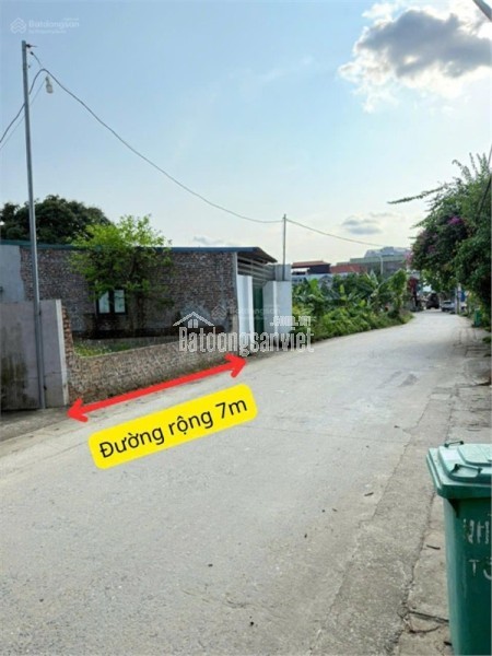 Cắt lỗ 700tr bán mặt trục chính kinh doanh ngay thôn Hoà Lạc cách cổng FPT 1km