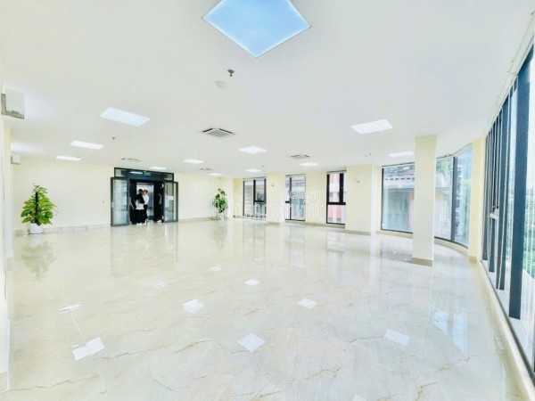 🏛️ SIÊU PHẨM MẶT PHỐ TRUNG TÂM THẠCH BÀN – CỔ LINH ✨