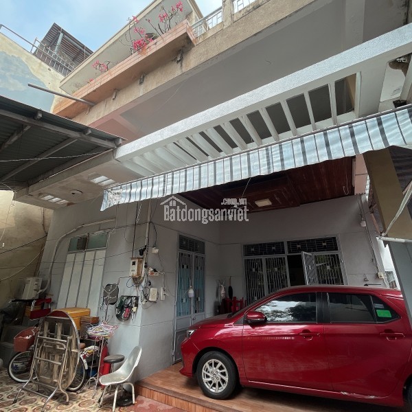 Cho Thuê Nhà Mặt Tiền Đường 2/9 Hải Châu Đà Nẵng ngang 7m, 4 Tầng, Có Thang Máy