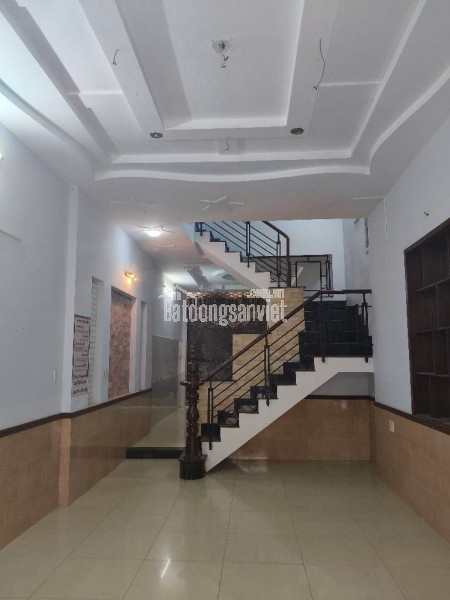 HXH THÔNG CHỮ U - VỊ TRÍ ĐẸP - NHÀ ĐẸP Ở NGAY.