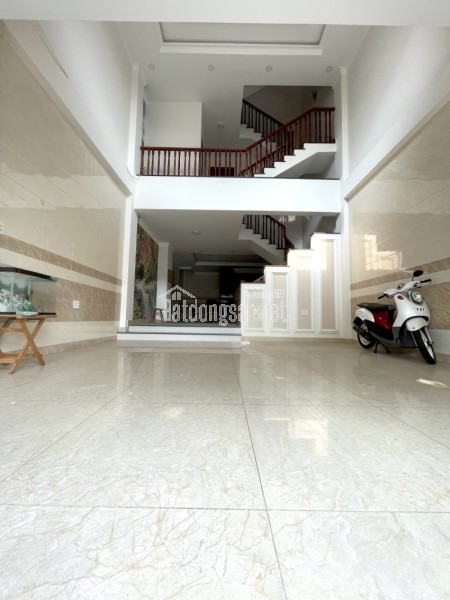 Bán nhà mặt phố 3 tầng, đường số 38, Hiệp Bình Chánh, Thủ Đức, TP HCM. DT - 70m2. Giá  8.4 tỷ