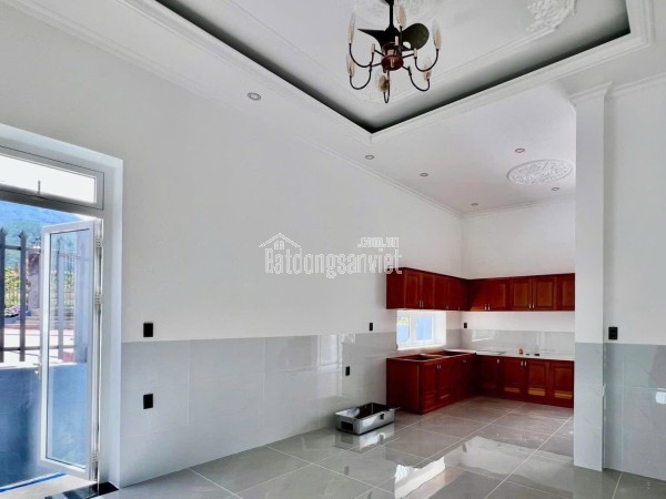 NHÀ NGHỈ DƯỠNG KIÊN CỐ – KHÔNG GIAN SỐNG XANH – GIỮ GIÁ TRỊ LÂU DÀI