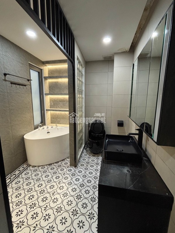 Nhà Trần Văn Dư, phường Tân Bình, vị trí thuận tiện di chuyển ra trung tâm và T3