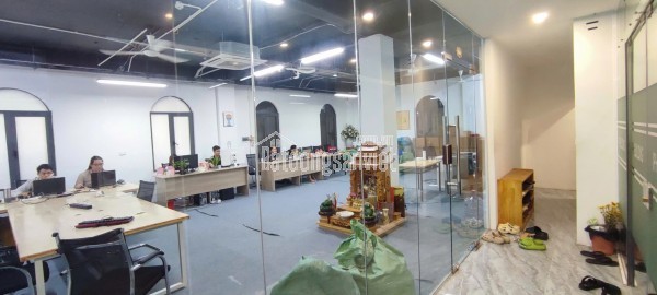 CHO THUÊ VĂN PHÒNG , TÒA NHÀ IPH BUILDING TẠI XUÂN ĐỈNH , HÀ NỘI , NHẬN MB NGAY