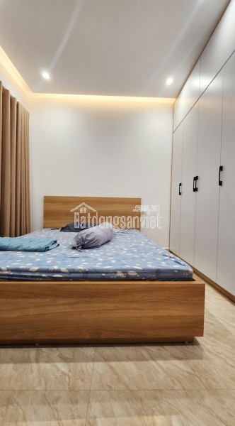 13 tỷ nhà 6 tầng thang máy trung tâm đống đa, vài phút ga cát linh, sổ sẵn sang tên