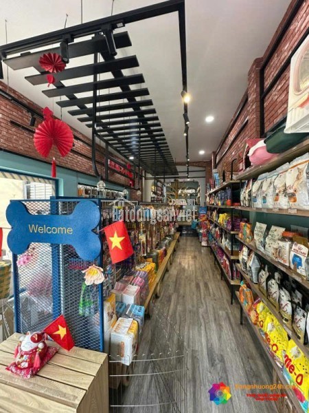 SANG NHƯỢNG CỬA HÀNG THÚ CƯNG QUẬN TÂN PHÚ – DOANH THU ỔN ĐỊNH, VÀO KINH DOANH NGAY