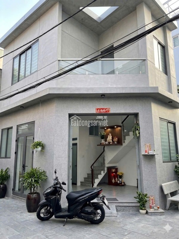 Bán Gấp Nhà Góc 2 Mặt Tiền HXH Vào Tận Nhà Đường Lò Siêu, P.8, Quận 11