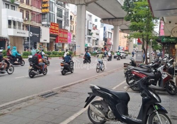 Chính chủ Bán nhà mặt tiền số 90B phố Cầu giấy, quận Cầu giấy HN