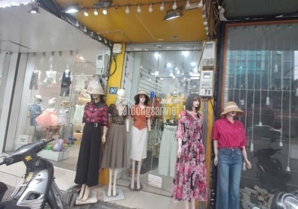 Chính chủ Bán nhà mặt tiền số 90B phố Cầu giấy, quận Cầu giấy HN