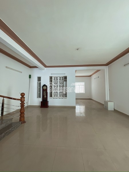 Cho Thuê Văn Phòng Đường Phan Đăng Lưu Hải Châu Đà Nẵng – 220m², Thang Máy, PCCC, Giá 21 Triệu