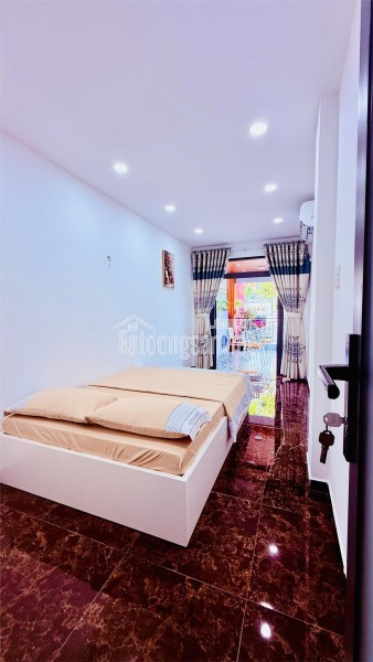 HẺM 1 XẸT GẮN, SÁT MẶT TIỀN, GẦN TRƯƠNG PHAN TÂY HỒ, 6 TẦNG THANG MÁY, 6 PHÒNG, NHỈNH 12 TỶ