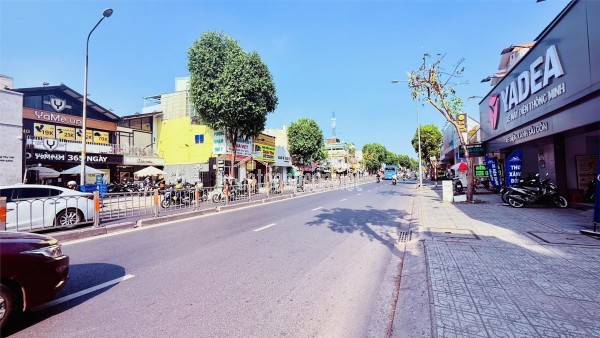 HẺM 1 XẸT GẮN, SÁT MẶT TIỀN, GẦN TRƯƠNG PHAN TÂY HỒ, 6 TẦNG THANG MÁY, 6 PHÒNG, NHỈNH 12 TỶ