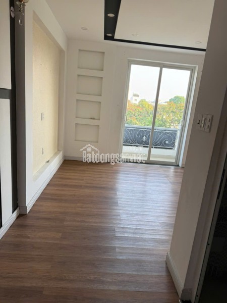Bán nhà siêu đẹp 5x20m 1 trệt 3 lầu sân thượng MT Trịnh Quang Nghị Bình Chánh