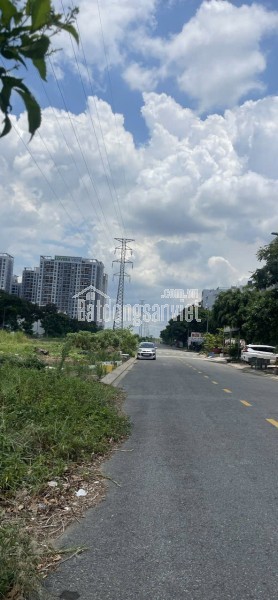 Bán nhà siêu đẹp 5x20m 1 trệt 3 lầu sân thượng MT Trịnh Quang Nghị Bình Chánh