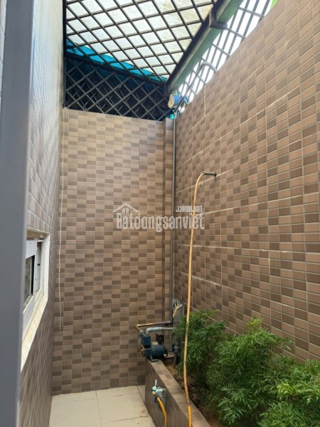 Bán nhà siêu đẹp 5x20m 1 trệt 3 lầu sân thượng MT Trịnh Quang Nghị Bình Chánh
