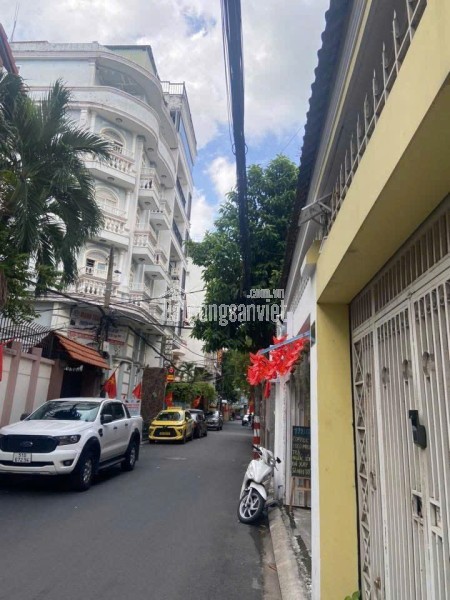 SANG NHƯỢNG MẶT BẰNG KINH DOANH GIÁ CHỈ 7 TRIỆU – NGAY CỔNG TRƯỜNG CAO ĐẲNG XÂY DỰNG SỐ 1, NAM TỪ