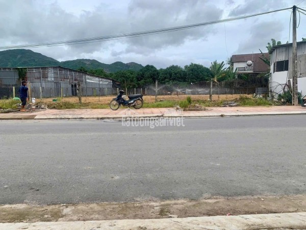 Nhà Mới Diên Điền – 2PN – Ô Tô Thông – Tặng Tủ Bếp – Chỉ 1.29 Tỷ