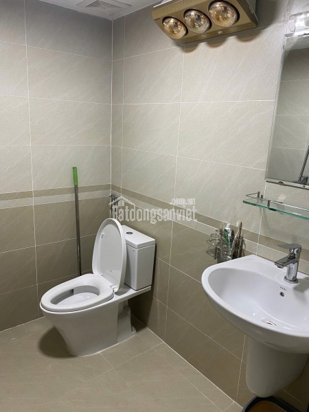 CHO THUÊ NHÀ 4 TẦNG NGUYÊN CĂN MỚI TINH – VỊ TRÍ ĐẸP, THUẬN TIỆN KINH DOANH