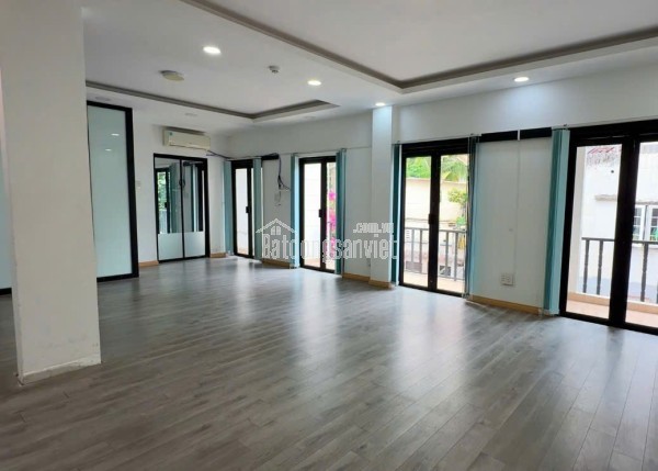 CHO THUÊ CĂN HỘ FULL Tiện ích hẻm 212B Nguyễn Trãi, Quận 1, Ms. Diệu – 0961444638