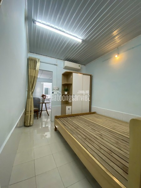 Cho thuê nguyên căn hẻm 92 XVNT Bình Thạnh- 33m2  chỉ 7tr5