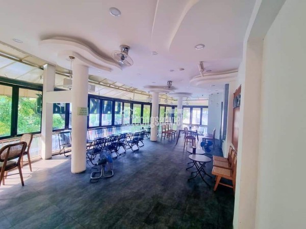 Bán Toàn Văn Phòng Lô Góc Mặt Phố Hồng Tiến, Long Biên 260m2 MT30m 8 tầng 125 tỷ