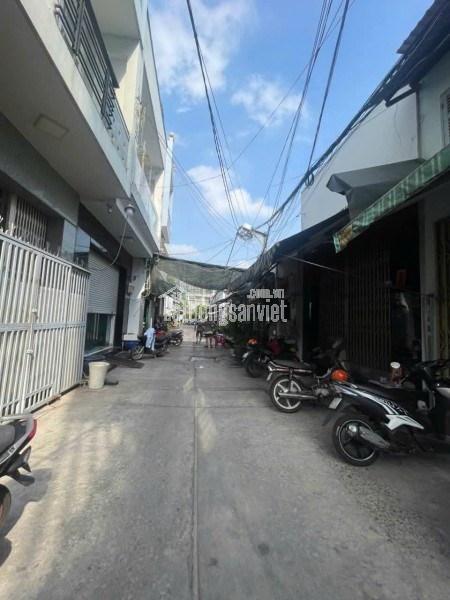 Bình Tân- 6 T.y Nhỉnh -1/ - Đường 8M - Nhà Đẹp - Gần Chợ,Trường Học - Tặng Full Nội Thất - KO QH -