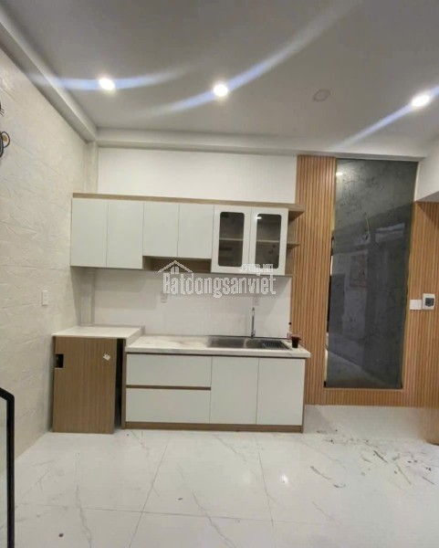 Bình Tân- 6 T.y Nhỉnh -1/ - Đường 8M - Nhà Đẹp - Gần Chợ,Trường Học - Tặng Full Nội Thất - KO QH -