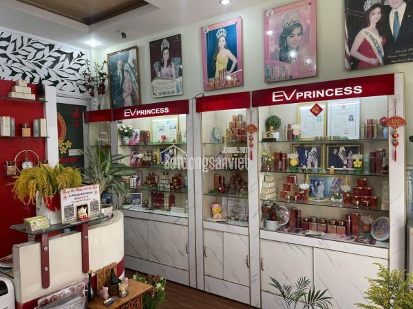 Tân Phú ! CHỐT NHANH – SANG RẺ SALON NAIL – MI, MT đường lớn Nguyễn Sơn , vị trí MT bao đẹp, Tel :