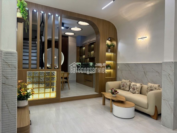 Bán Gấp Nhà HXH 8M Lãnh Binh Thăng Quận 11 Cách MT Chỉ 20M