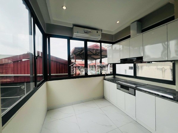3 BƯỚC RA MẶT PHỐ TÔN ĐỨC THẮNG - 6 TẦNG THANG MÁY - FULL NỘi THẤT- NHÀ XÂY CHẮC CHẮN -SÁT PHỐ CỔ -