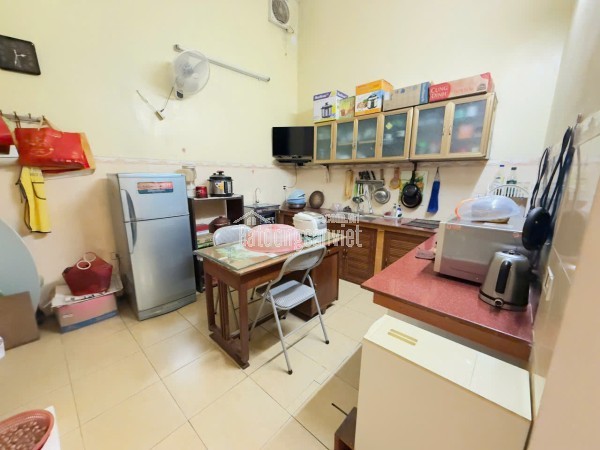 Bán nhà vị trí đẹp đường Thạch Bàn - Long Biên.