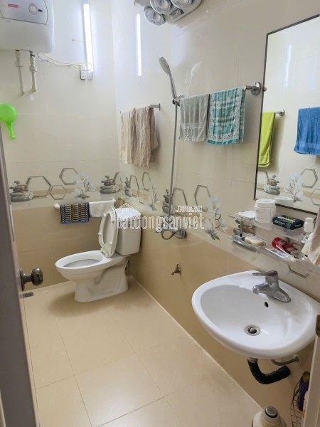 Bán nhà vị trí đẹp đường Thạch Bàn - Long Biên.