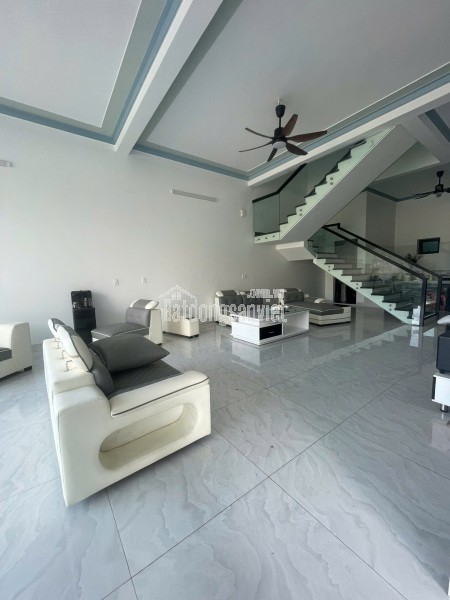 CHÍNH CHỦ CHO THUÊ NHÀ 3 TẦNG MỚI XÂY GẦN KCN và SÂN BAY GIA BÌNH, BẮC NINH