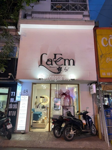 Bình Thạnh ! SANG RẺ SPA “ GỘI – NAIL – MI – BODY  “ DECOR ĐẸP Spa 5 Giường 2 Ghế Mi, Khu CC Miếu