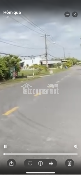 Bán gấp miếng đất ngay trung tâm Củ Chi, mặt tiền đường Trung Lập