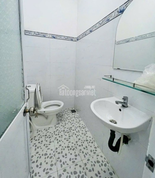 Bán nhà đường số 2, Tăng Nhơn Phú B, Thủ Đức, TP HCM. DT 167 m2, 3 tầng. Giá - 12.9 tỷ.