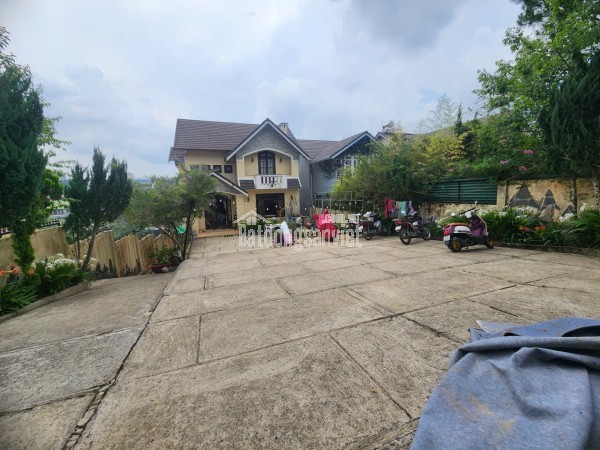 CHO THUÊ VILLA SÂN VƯỜN SIÊU RỘNG – PHƯỜNG LÂM VIÊN, ĐÀ LẠT