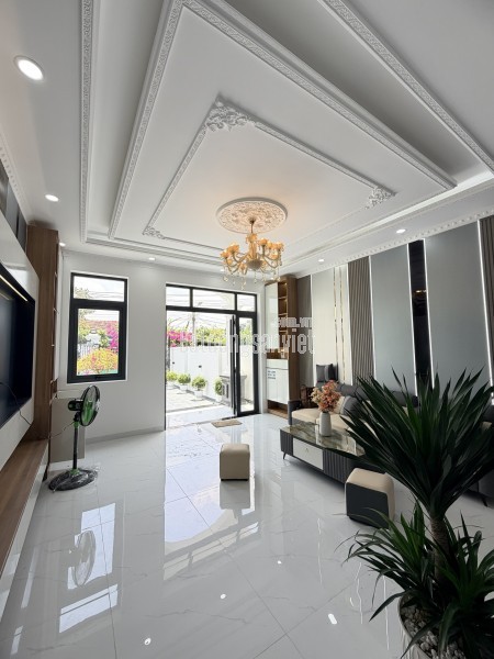 Villa vườn hiếm 6x33m ngay chợ Long Thượng – sân cực rộng, nhìn là mê. Giá full 4Ty250. SHR Hoàn