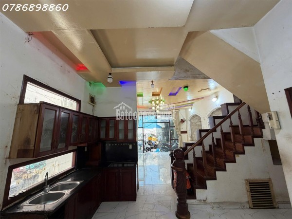BÁN NHÀ GÓC 2 MẶT TIỀN – HẺM 85 NGUYỄN THỊ XIẾU, Q7